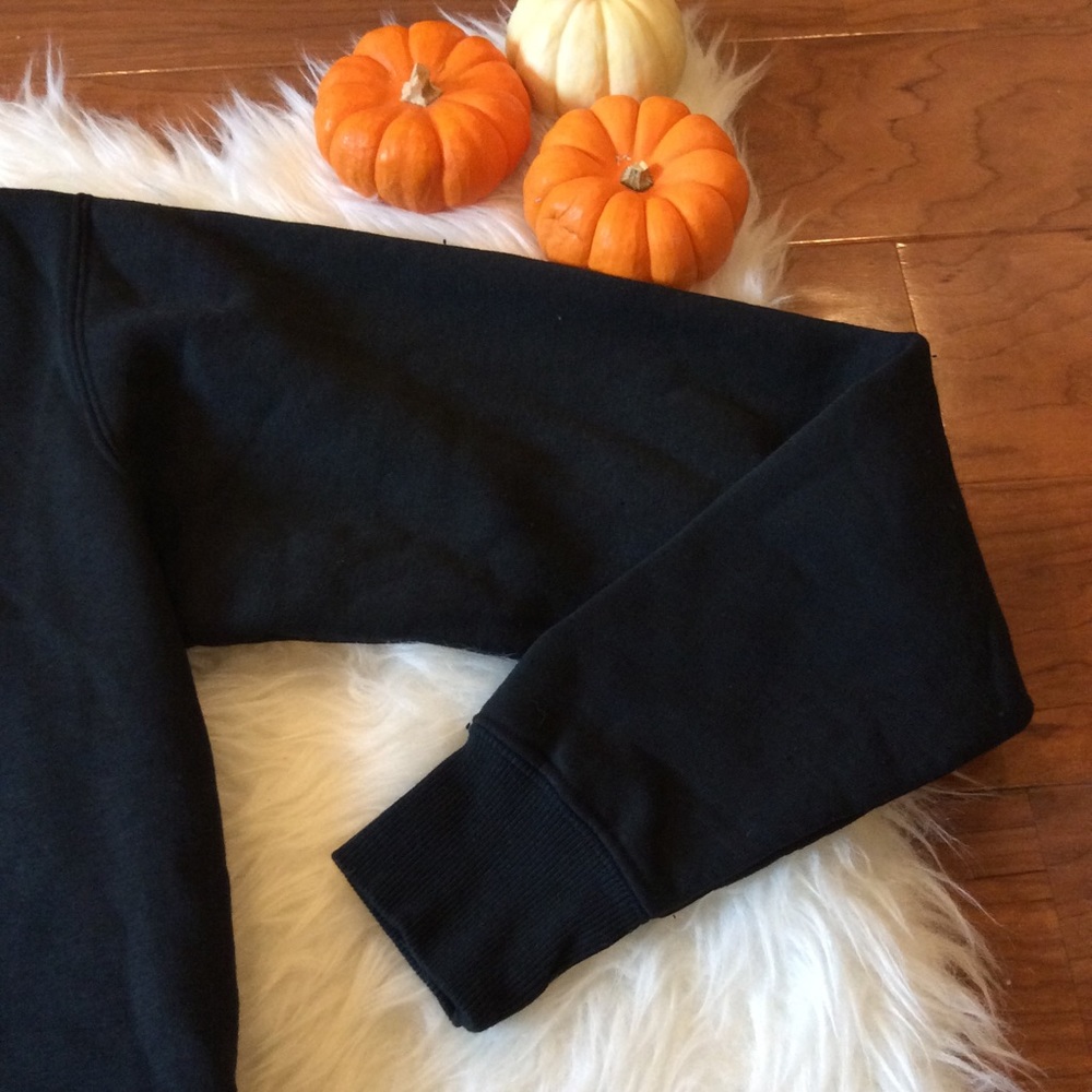 Brandy Melville | Black Nancy Cropped Sweatshirt - Picture 4 of 7